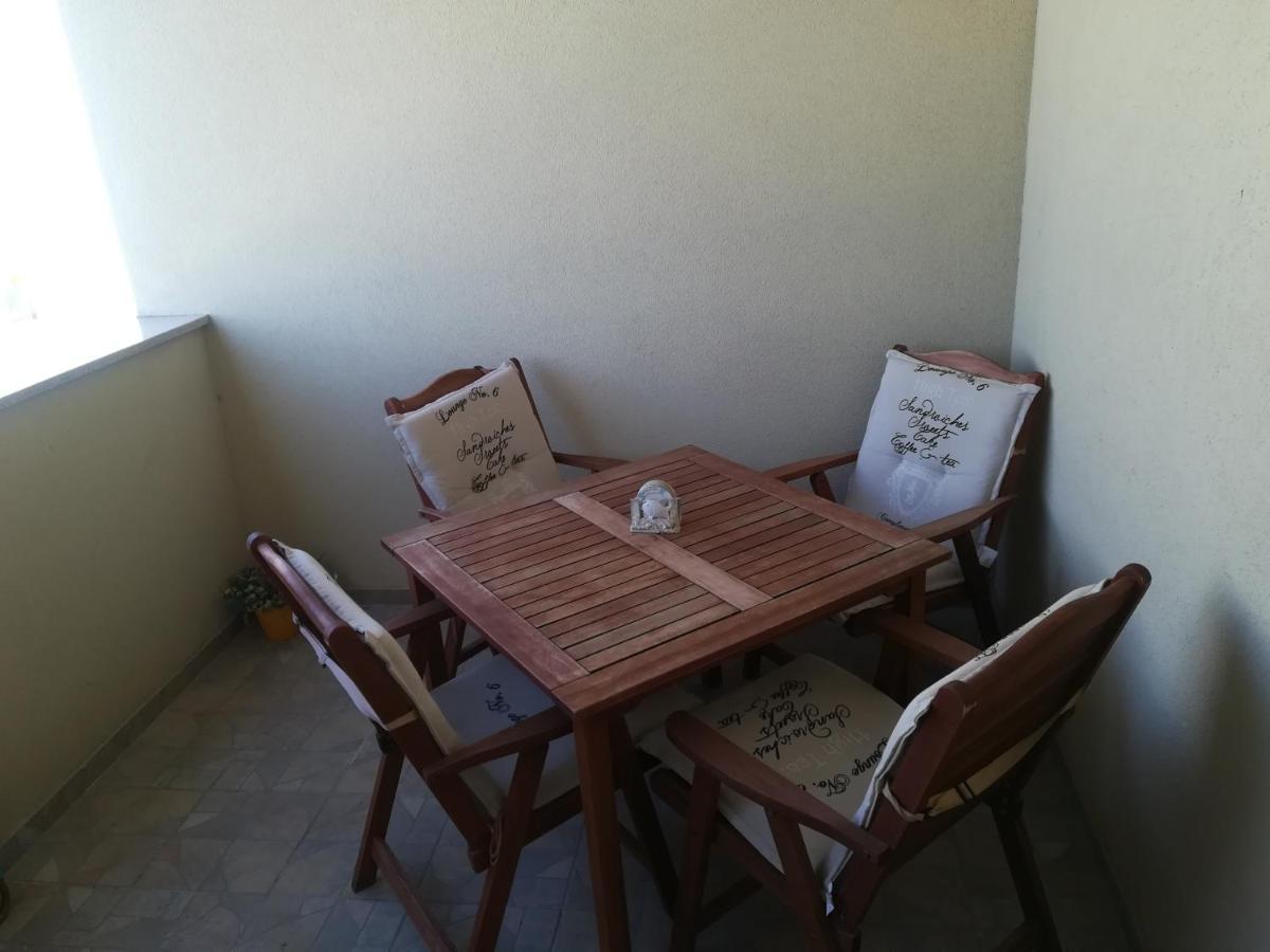 Apartment Rossella Nin Dış mekan fotoğraf
