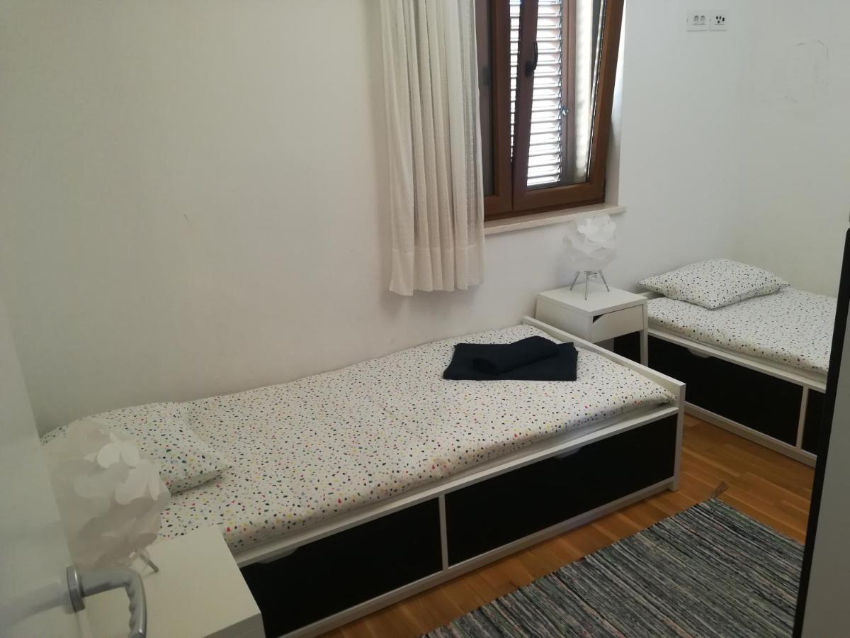 Apartment Rossella Nin Dış mekan fotoğraf